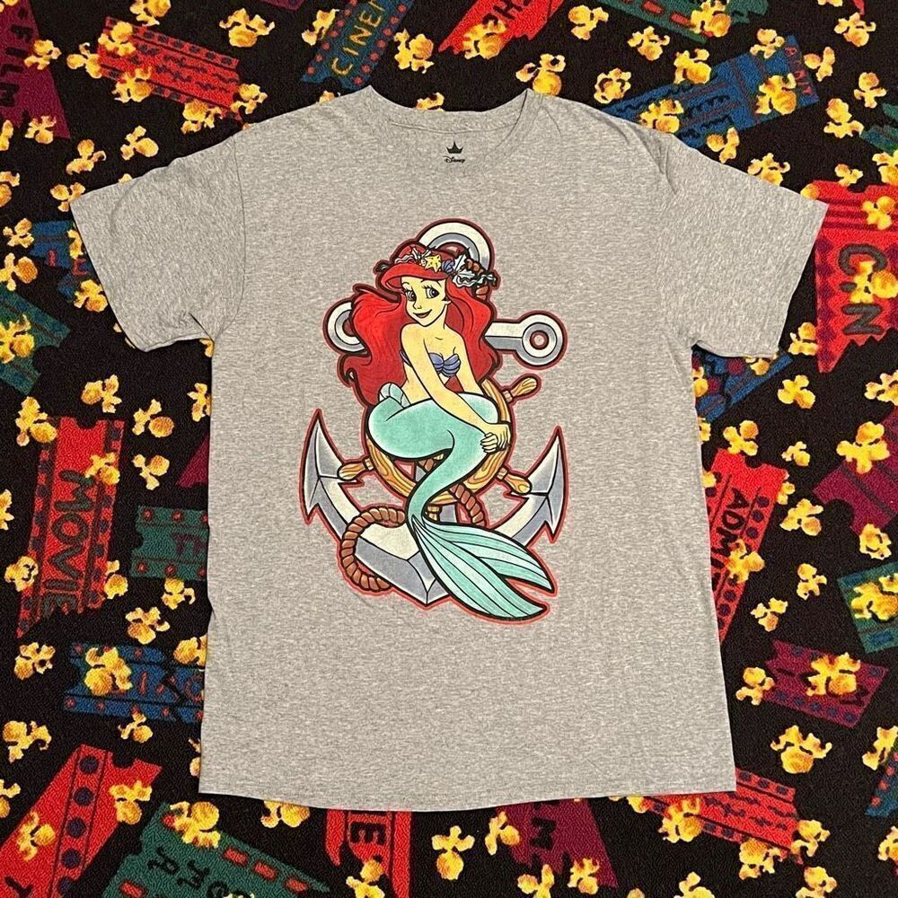 Disney Little Mermaid Grey Graphic Tee Shirt / Size M